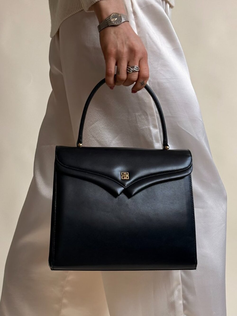 Givenchy 4G Logo Leather Shoulder Bag - Black, Gold Hardware